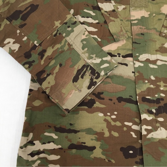 USA military camouflage jacket. Insect repellent. Size large. New with tags. - Picture 3 of 9